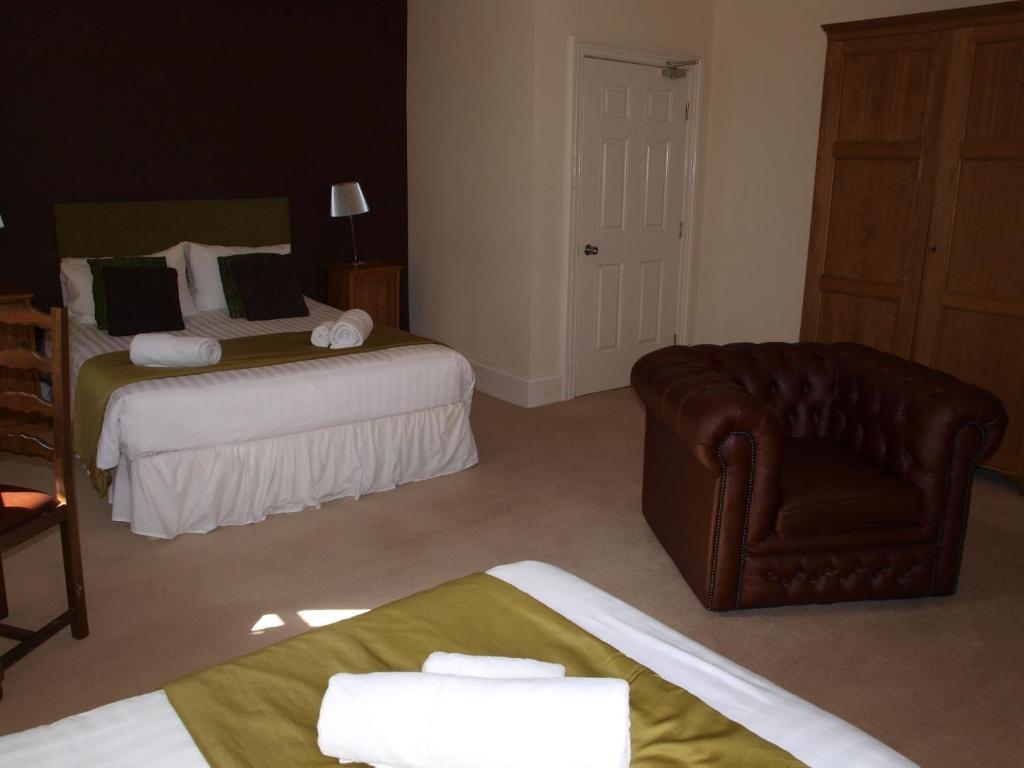 Swan At Forton Hotel Newport  Room photo